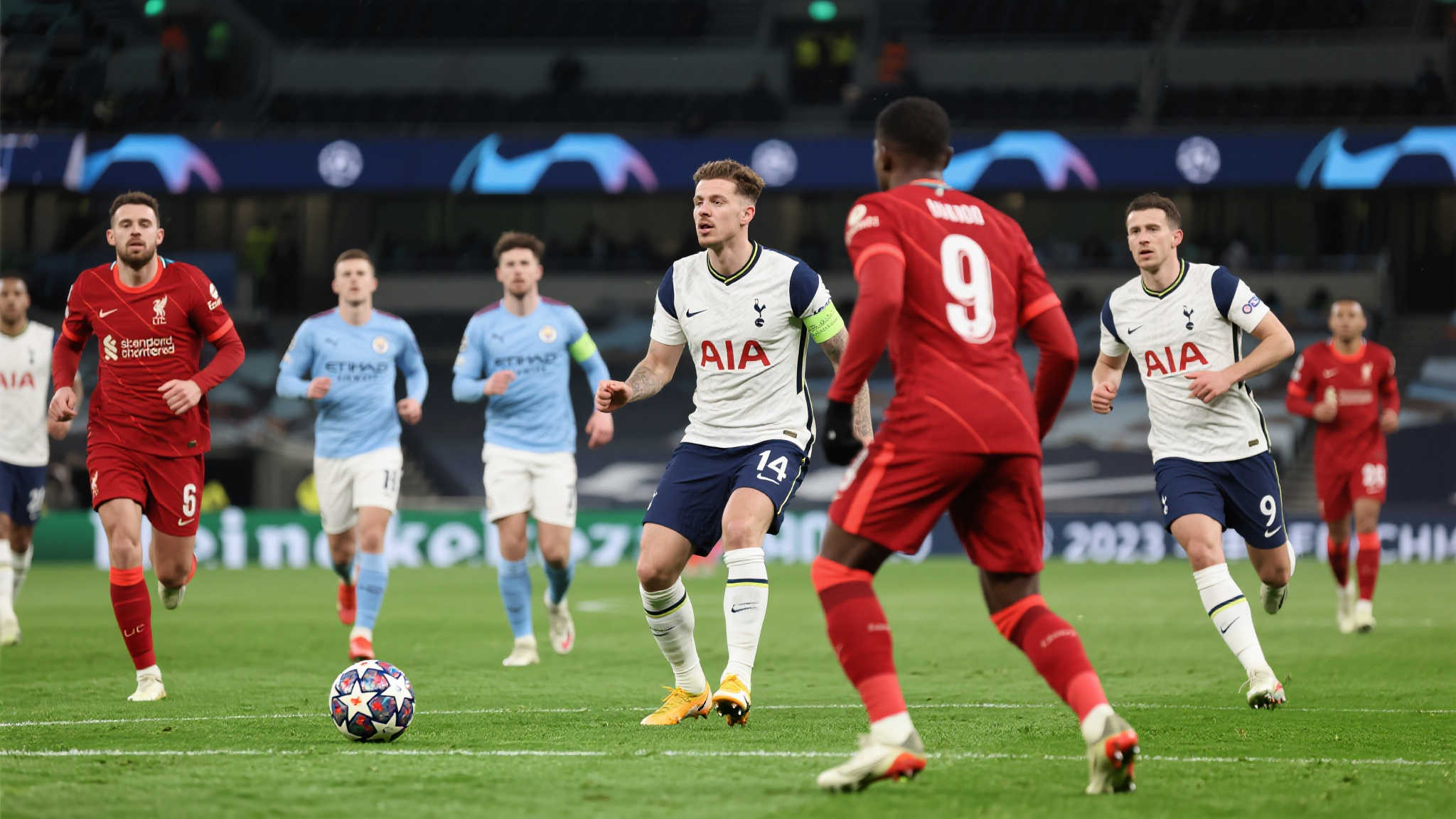 孔蒂:热刺若能挺进欧冠席位,无异于夺得英超桂冠 孔蒂:热刺若能挺进欧冠席位,无异于夺得英超桂冠